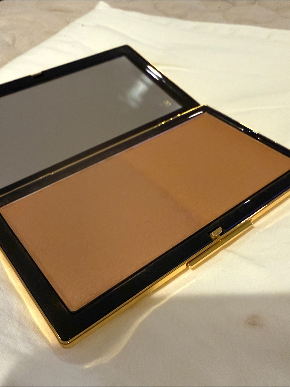 VICTORIA BECKHAM BEAUTY BRONZING BRICK shade 03